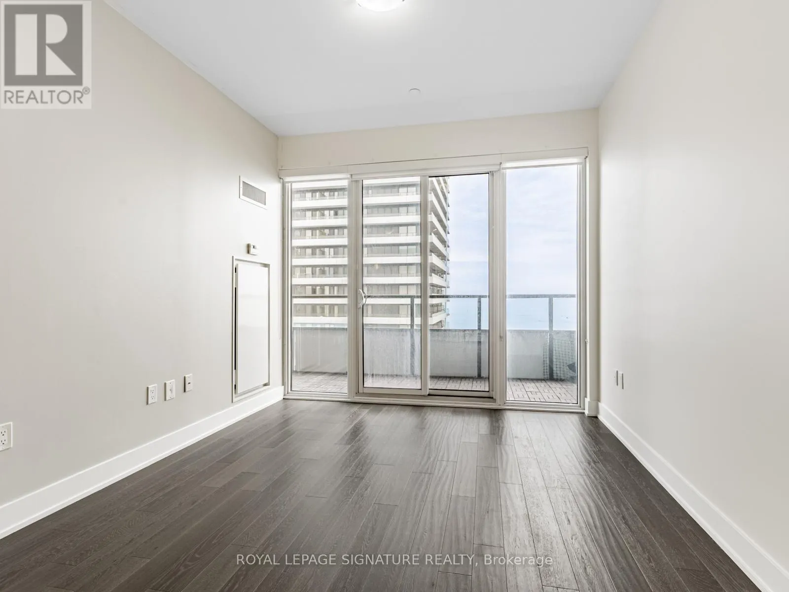 3217 - 30 SHORE BREEZE DRIVE