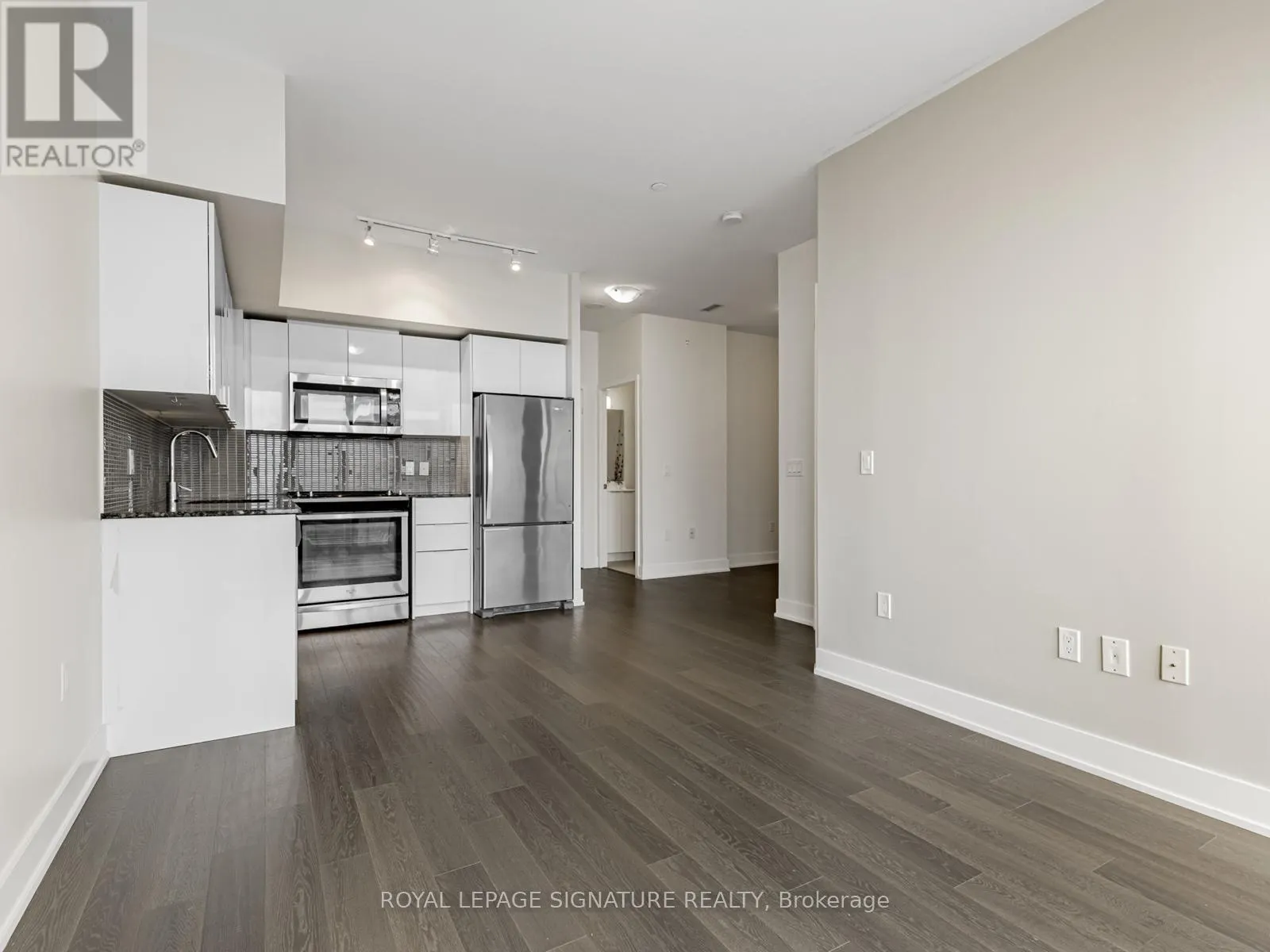 3217 - 30 SHORE BREEZE DRIVE
