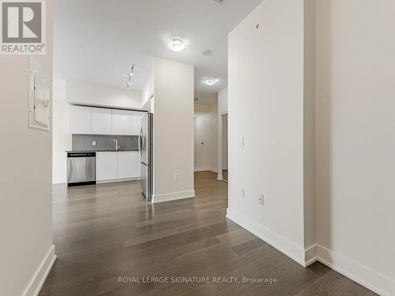 3217 - 30 SHORE BREEZE DRIVE