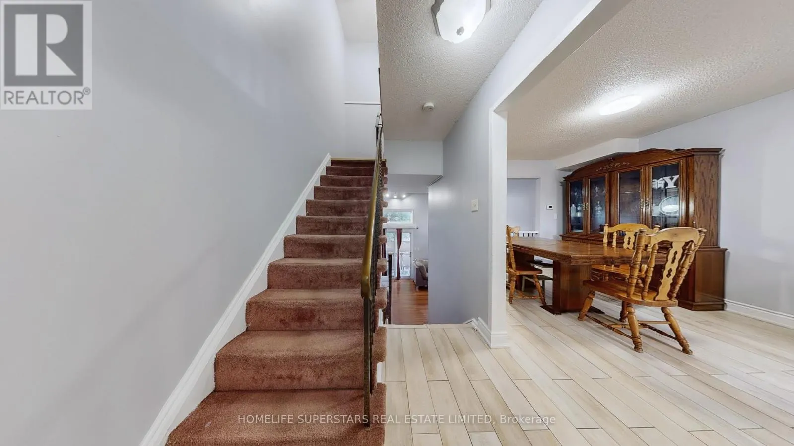 76 COLLINS CRESCENT
