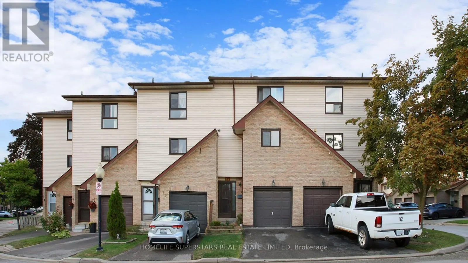 76 COLLINS CRESCENT