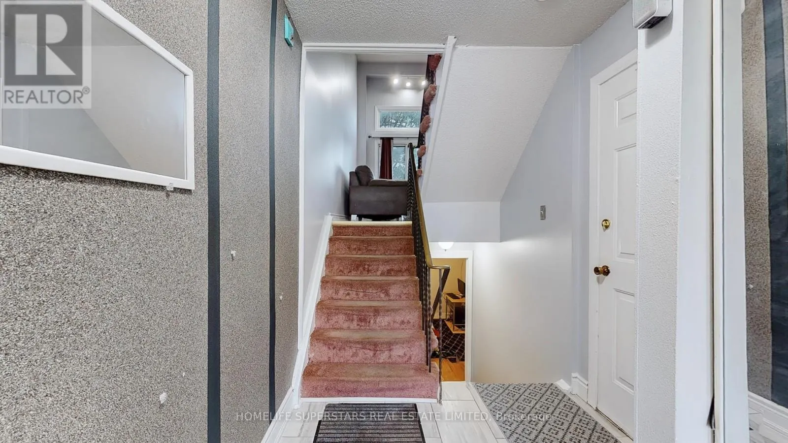 76 COLLINS CRESCENT