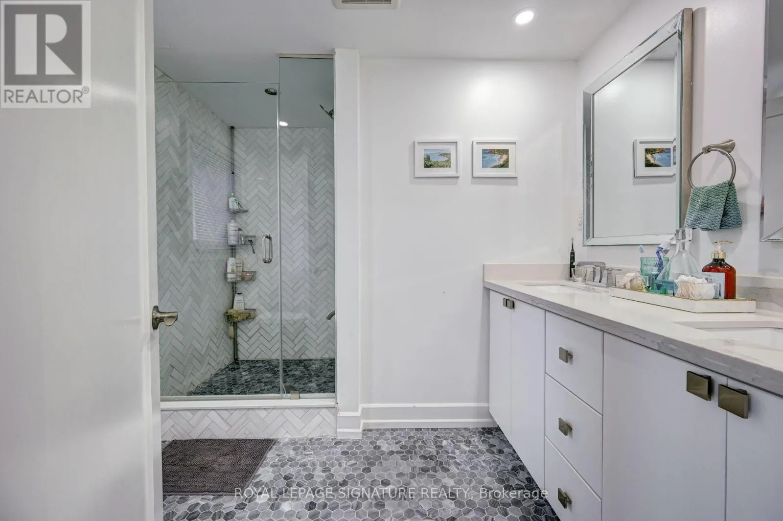 3035 SARACEN COURT