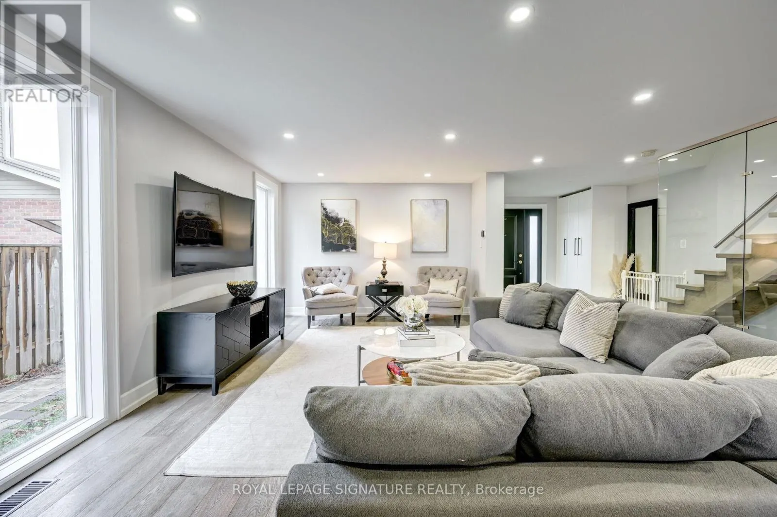 3035 SARACEN COURT