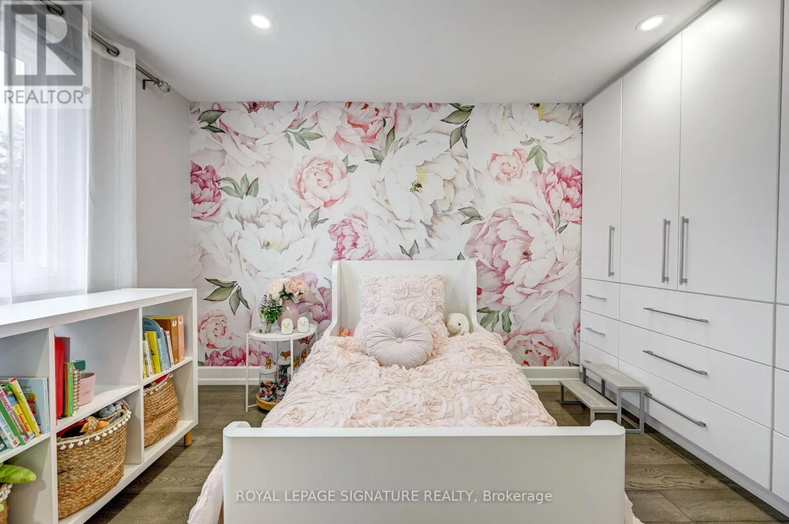 3035 SARACEN COURT