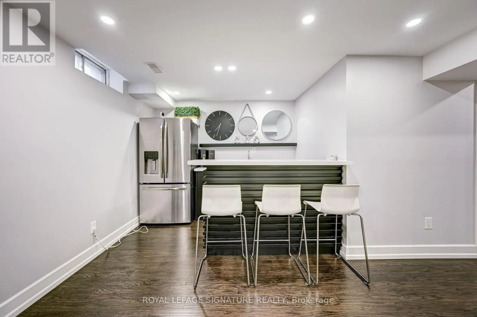 3035 SARACEN COURT