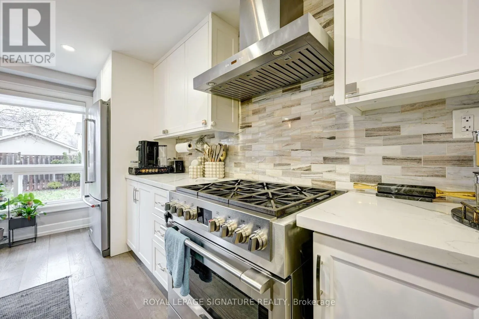 3035 SARACEN COURT