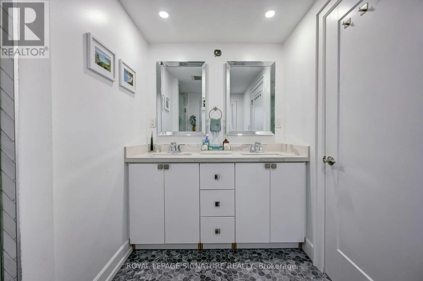 3035 SARACEN COURT