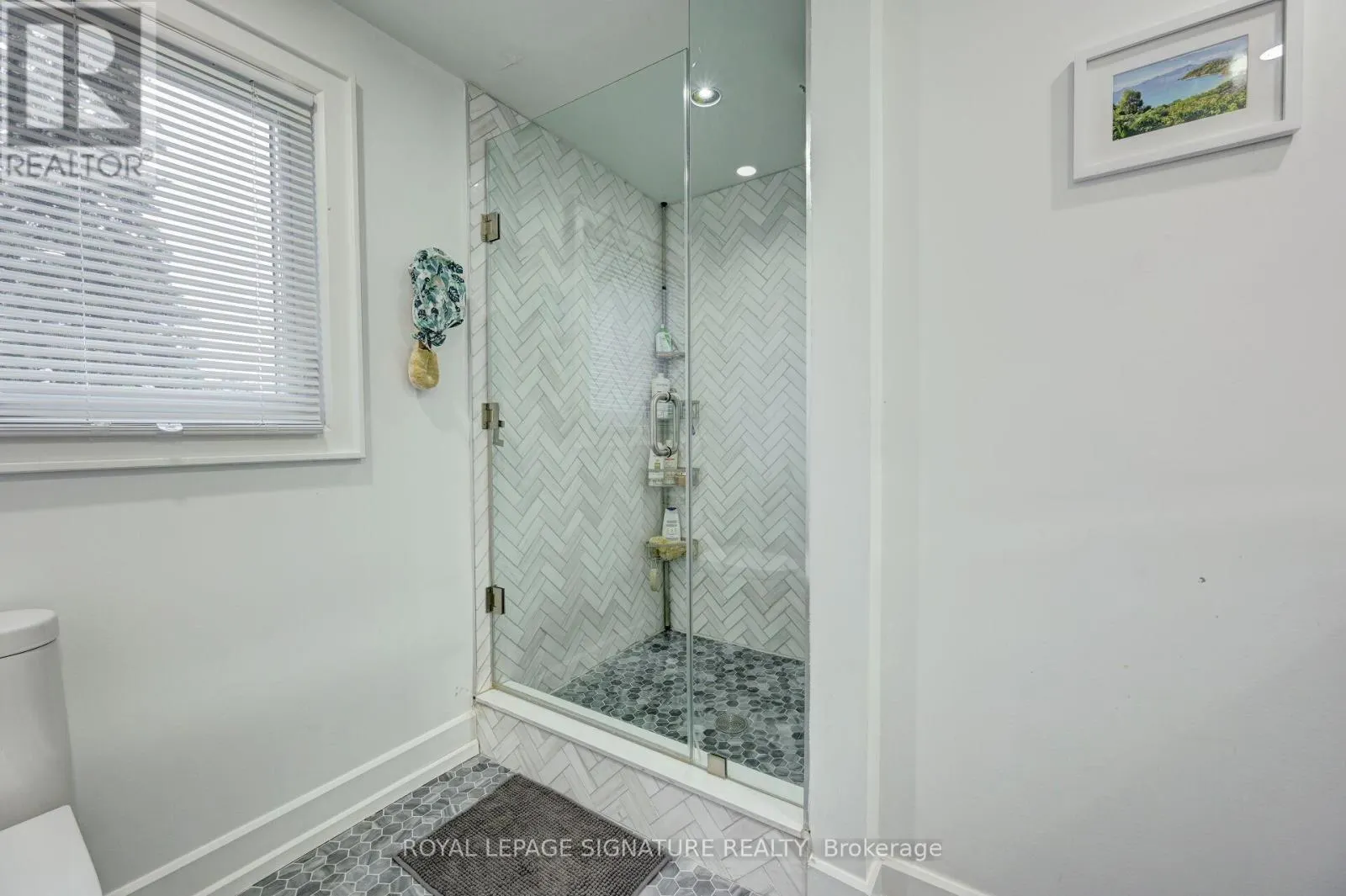 3035 SARACEN COURT