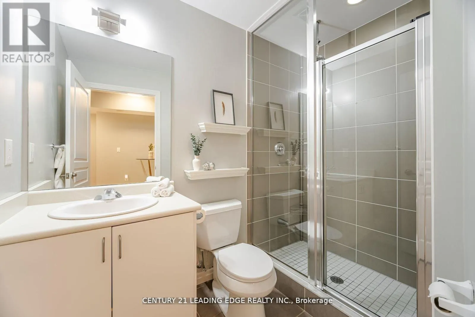 201 - 223 WEBB DRIVE S