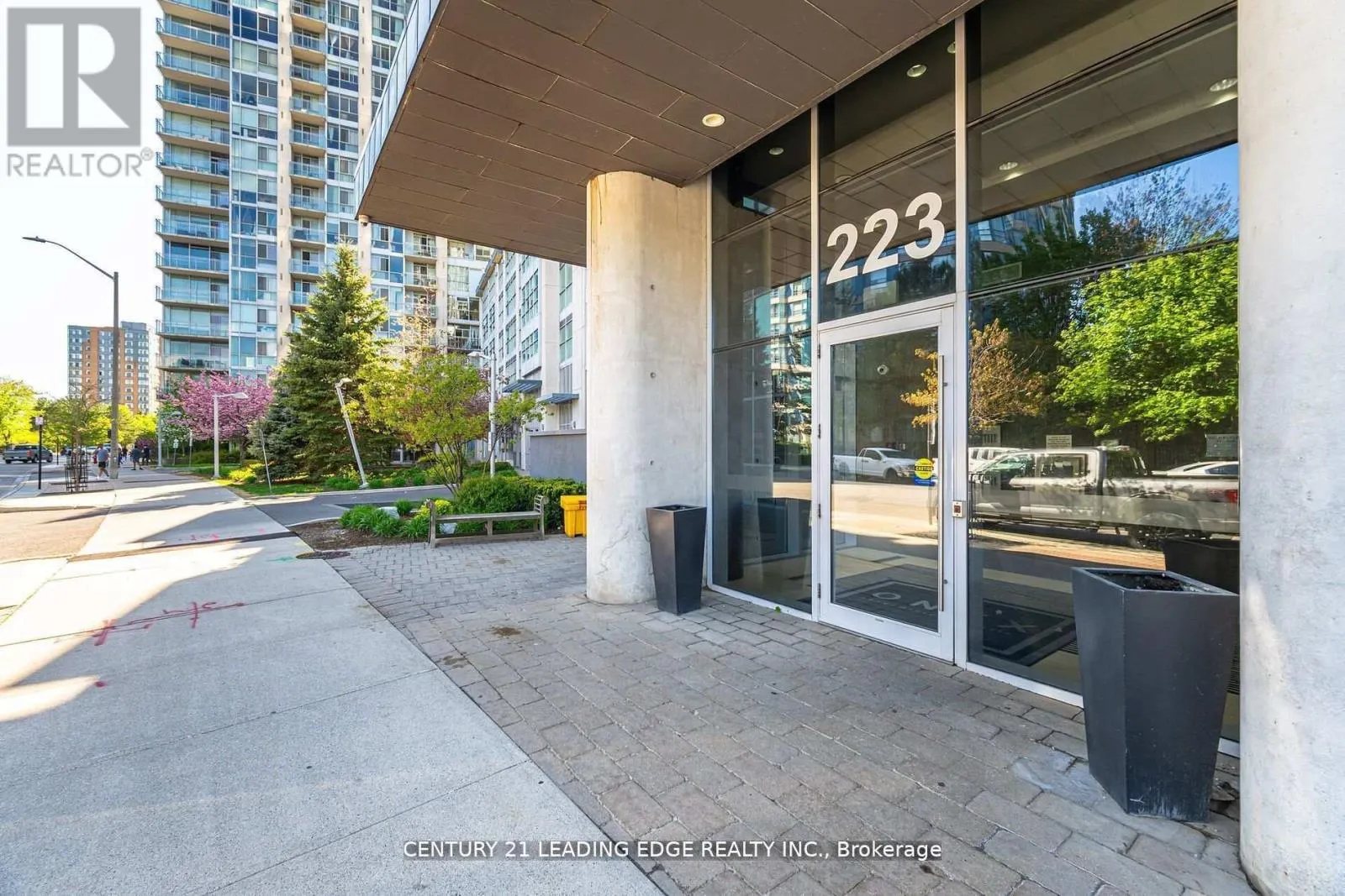 201 - 223 WEBB DRIVE S
