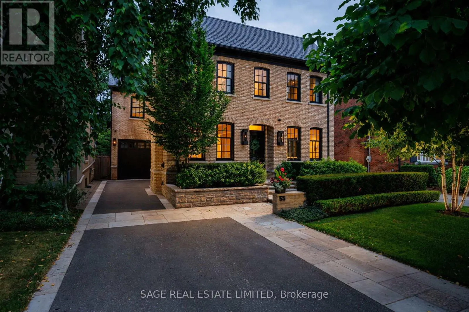 55 STRATH AVENUE