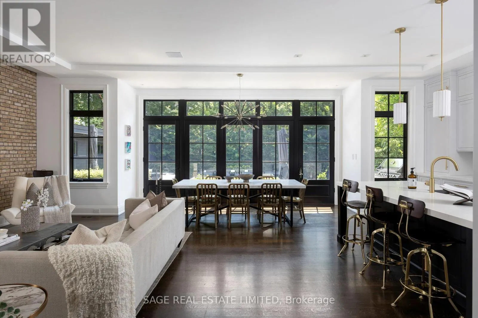 55 STRATH AVENUE