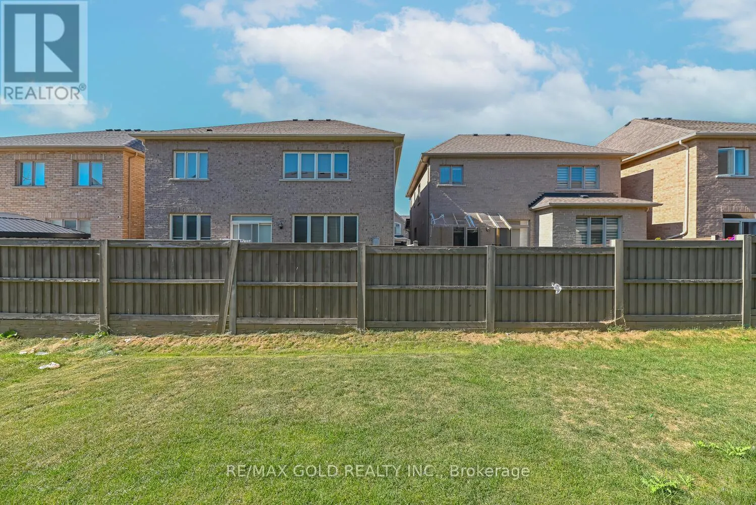 84 KEPPEL CIRCLE