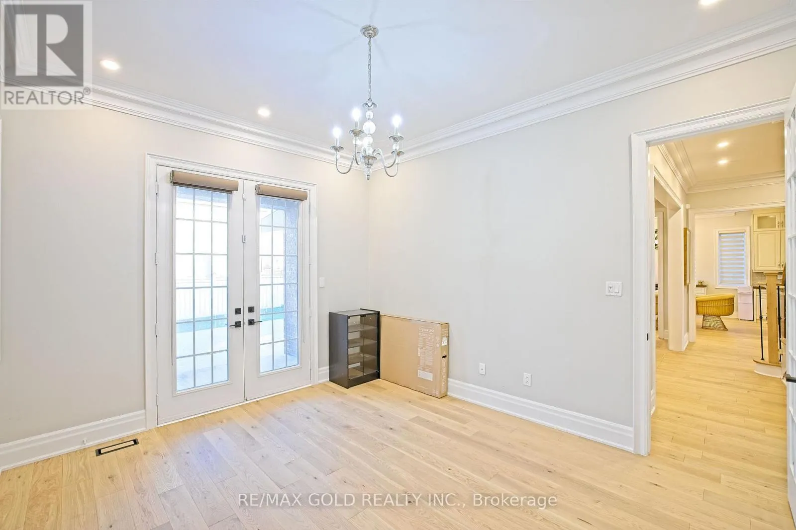 9 LAUDERHILL ROAD