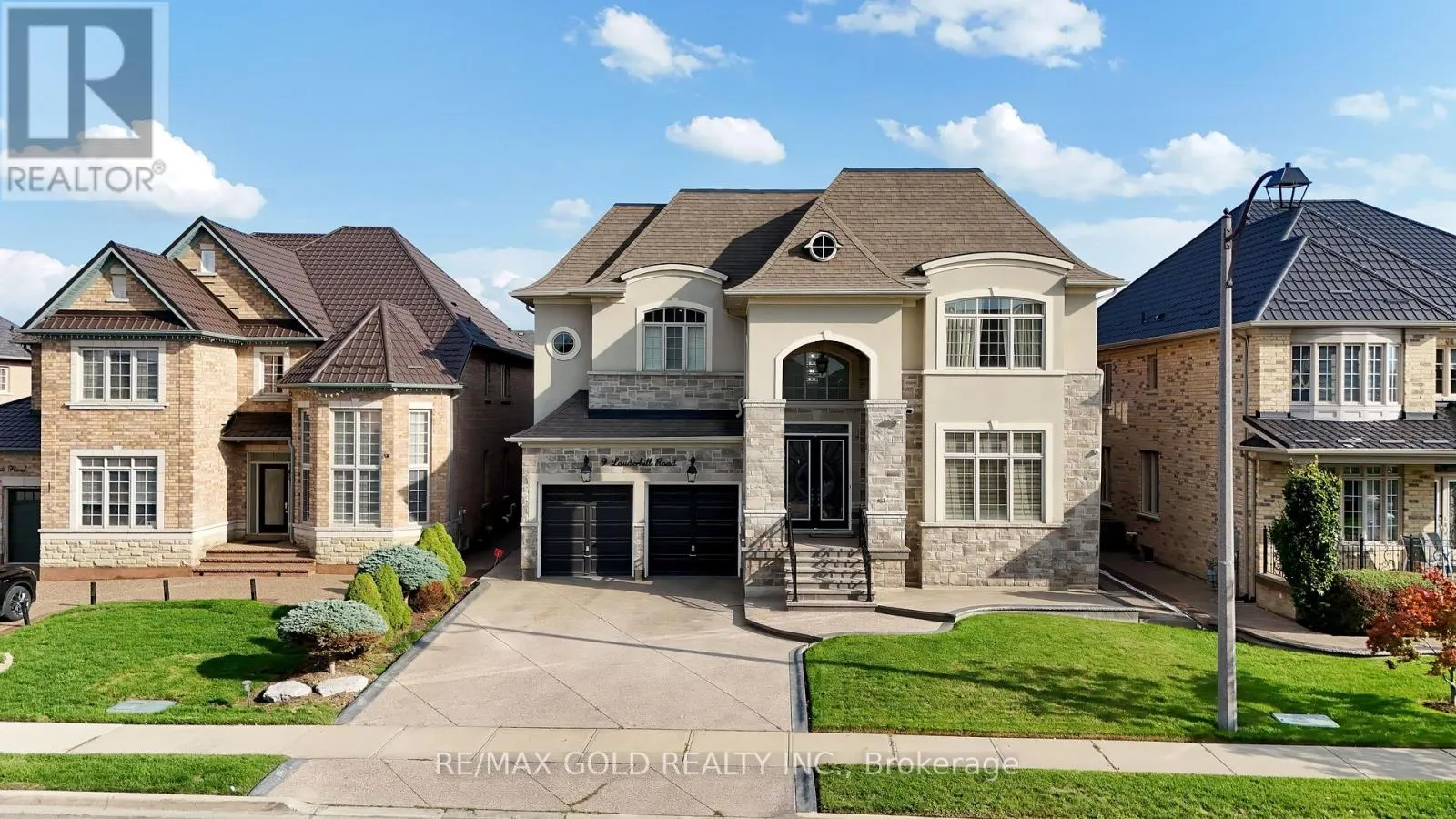 9 LAUDERHILL ROAD