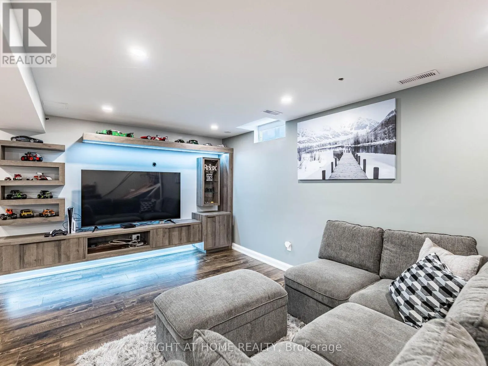 6 BERRYCREEK DRIVE