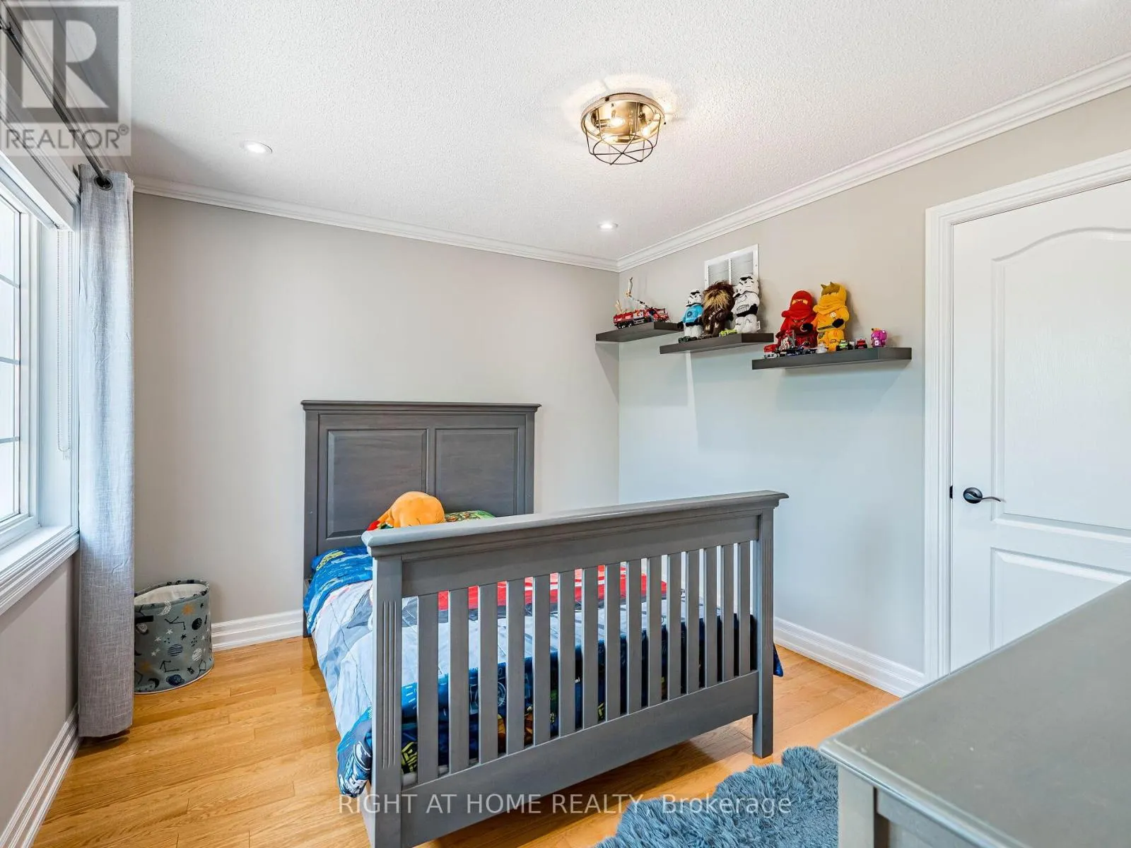 6 BERRYCREEK DRIVE