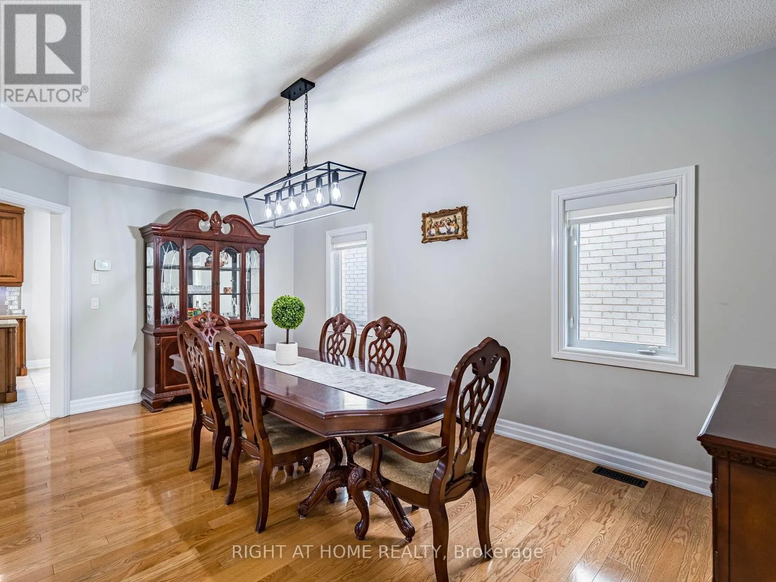 6 BERRYCREEK DRIVE