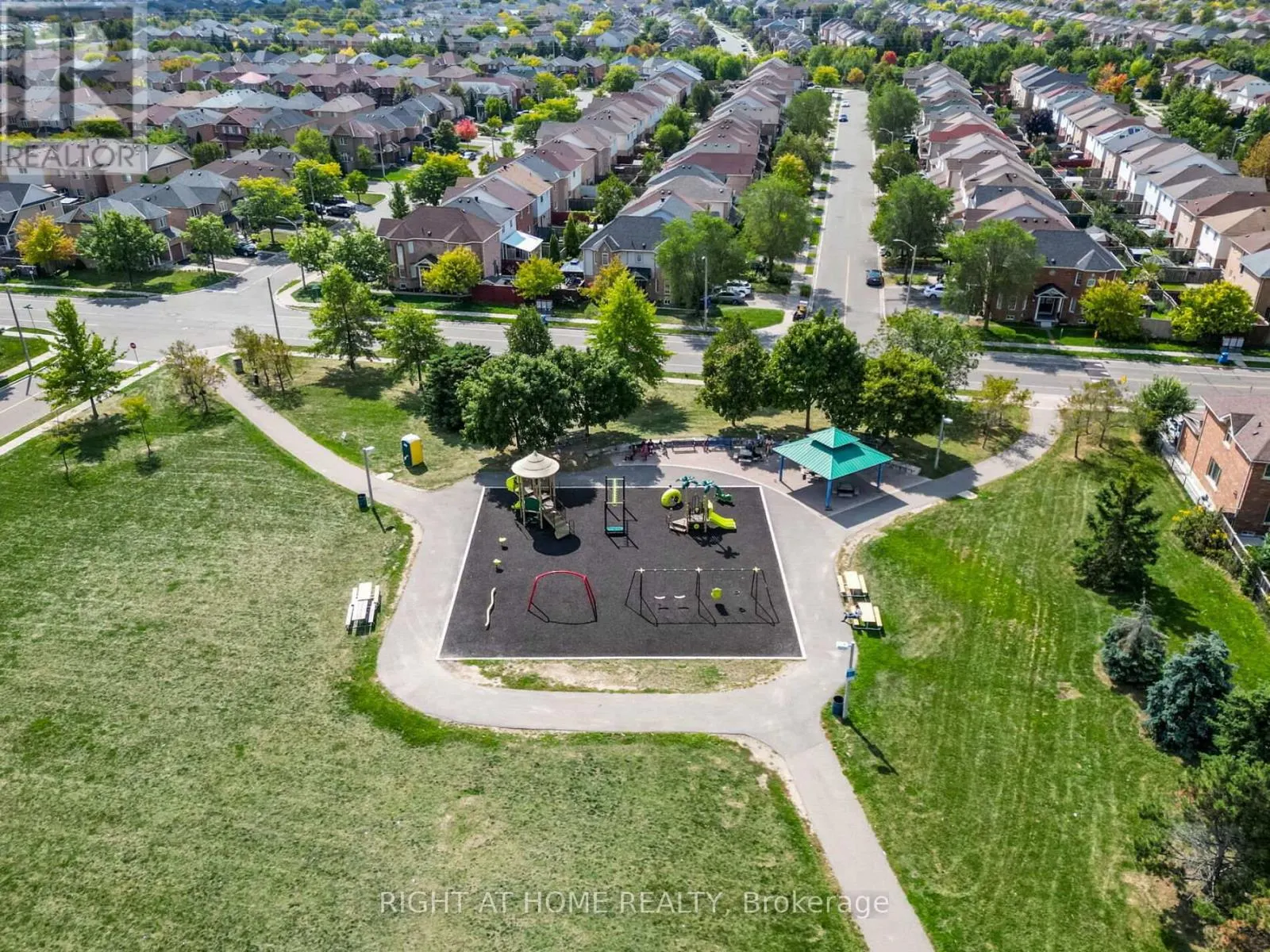6 BERRYCREEK DRIVE