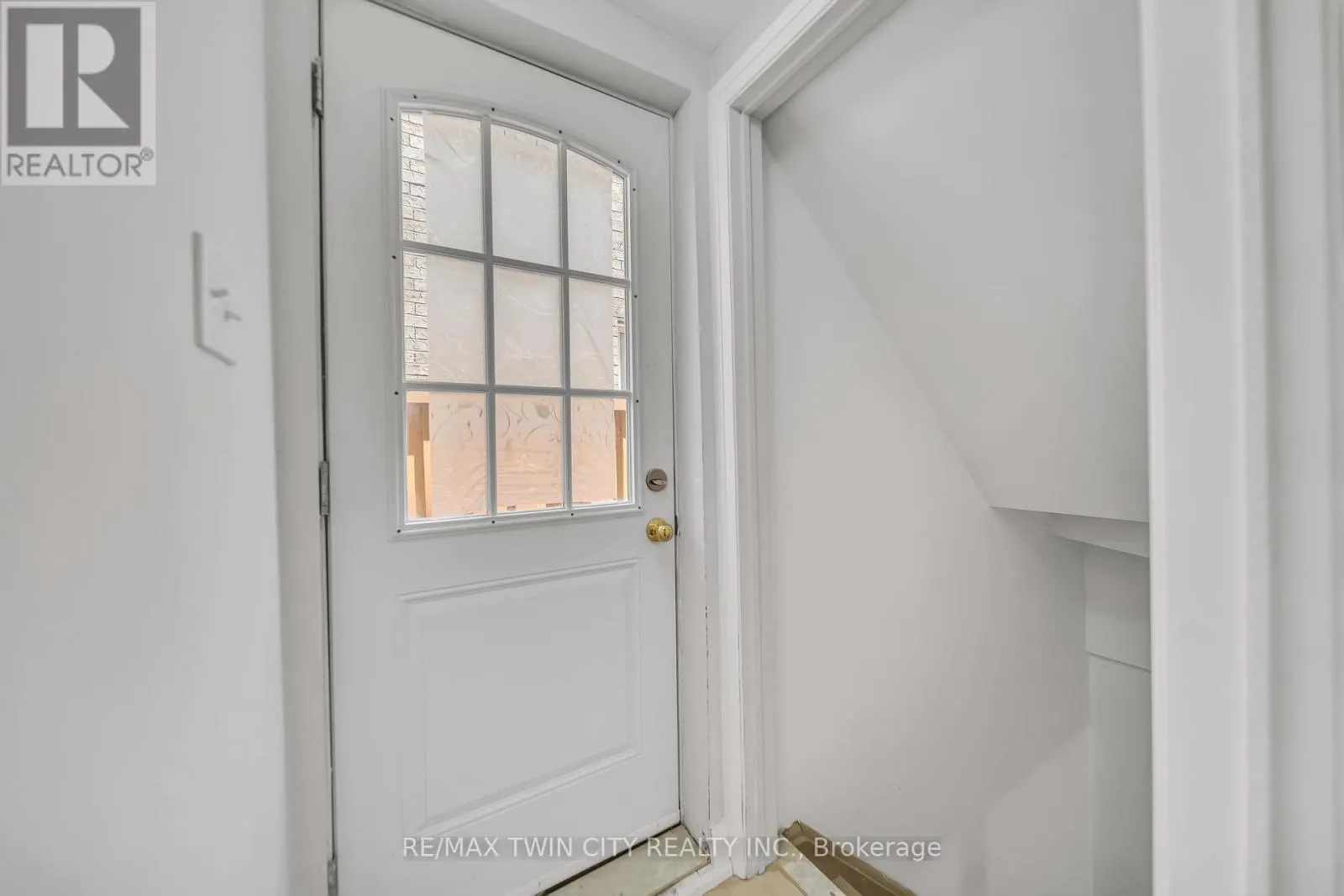 562 ORANGE WALK CRESCENT