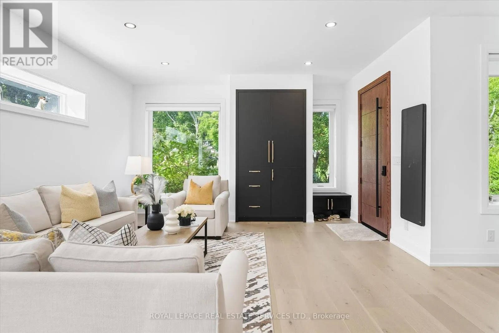 396 RIVER SIDE DRIVE