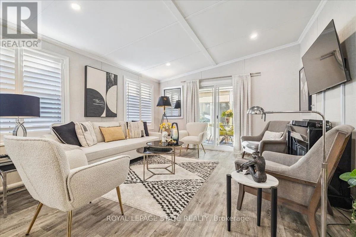 7 OAK - 4449 MILBUROUGH LINE