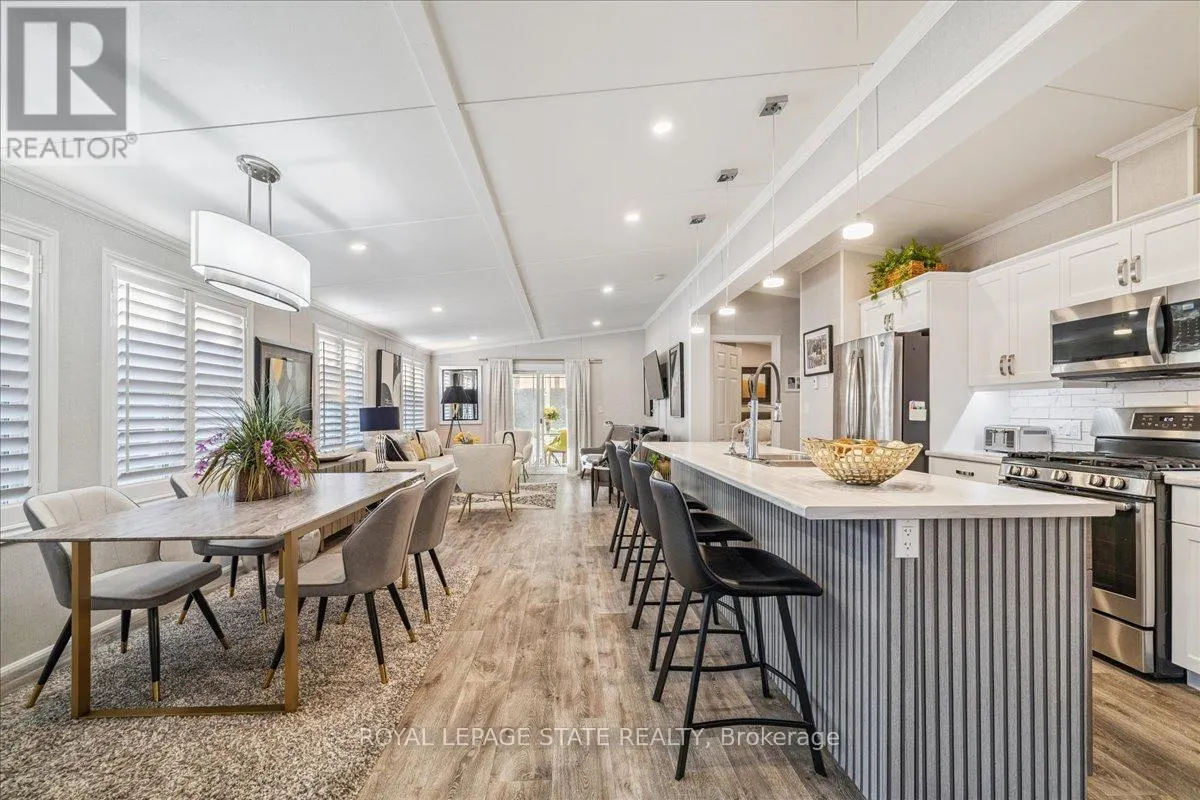 7 OAK - 4449 MILBUROUGH LINE