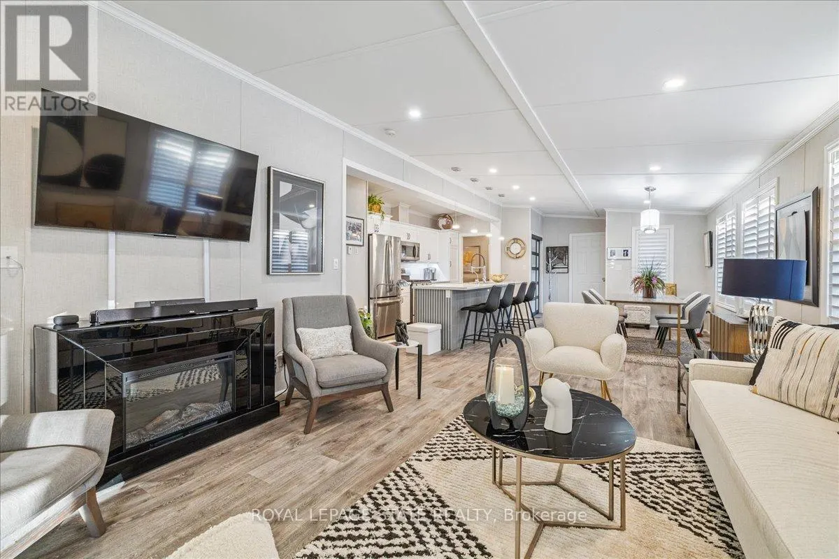 7 OAK - 4449 MILBUROUGH LINE