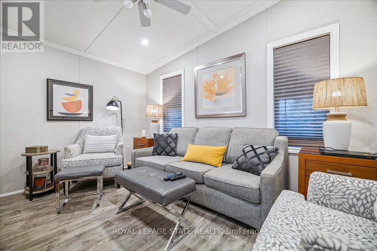 7 OAK - 4449 MILBUROUGH LINE