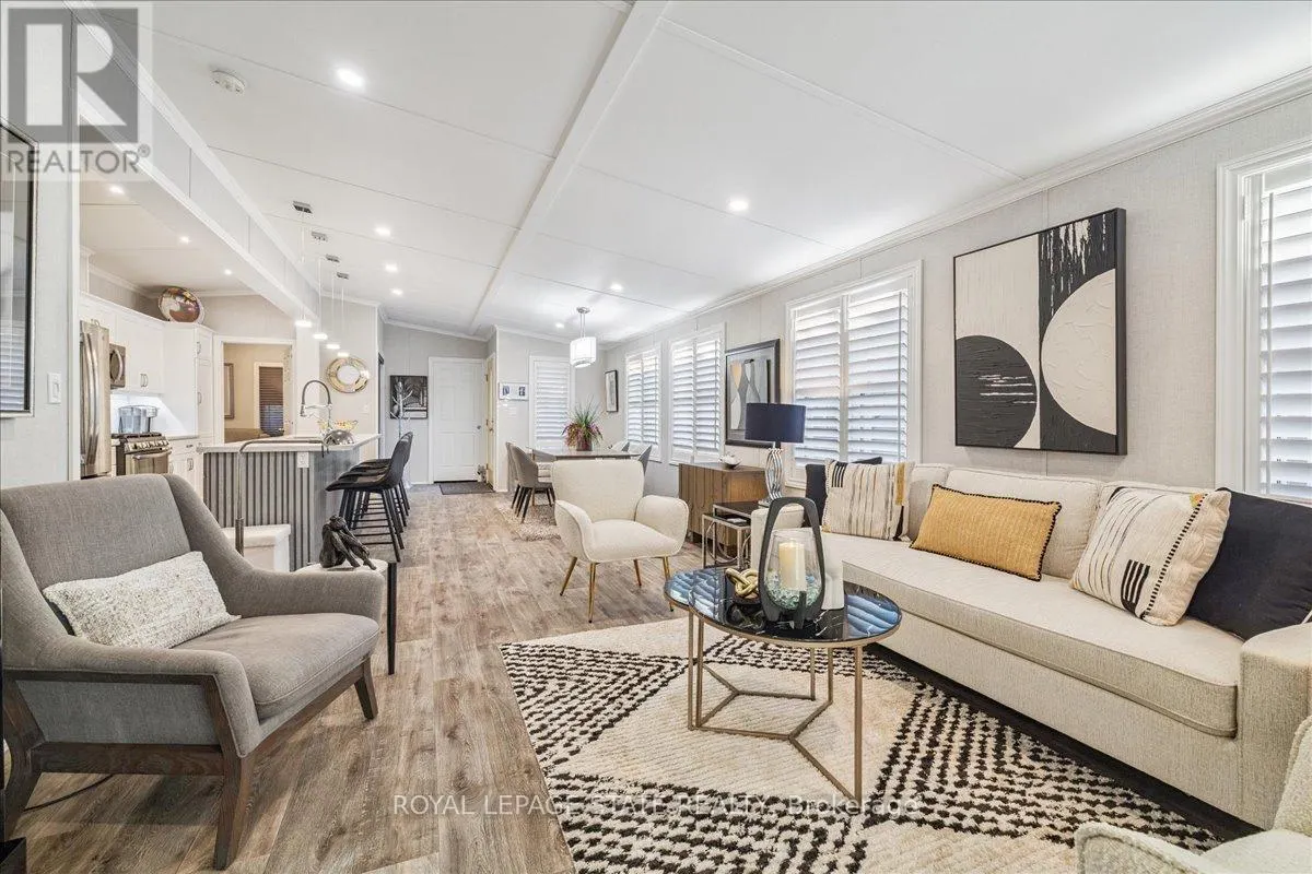 7 OAK - 4449 MILBUROUGH LINE