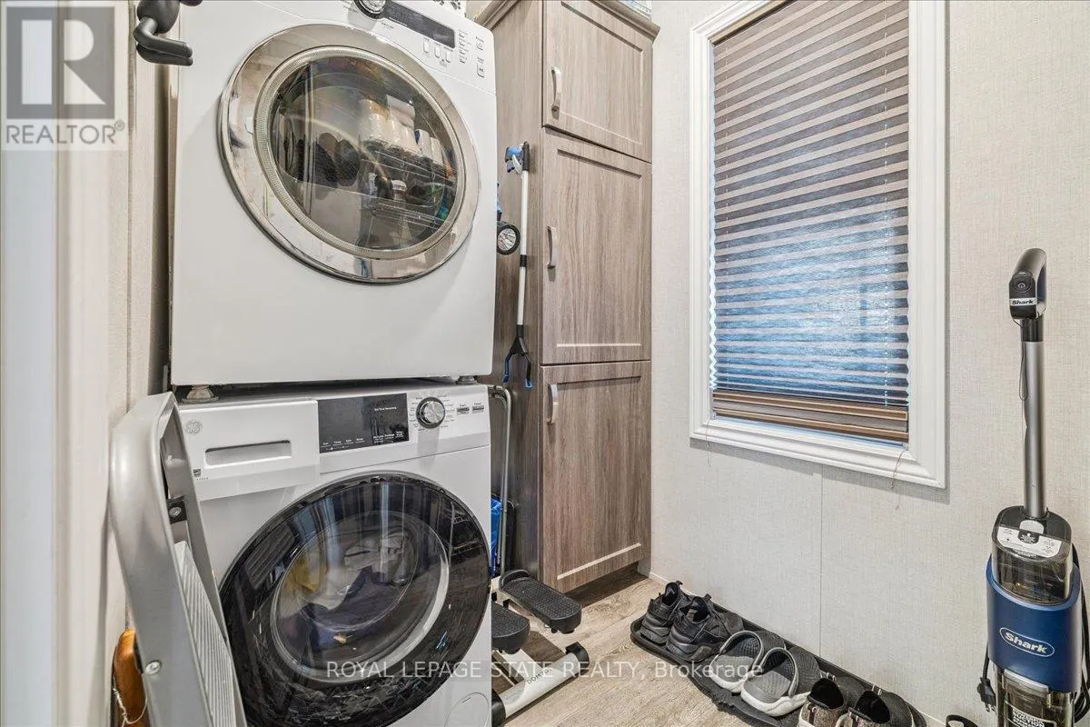 7 OAK - 4449 MILBUROUGH LINE