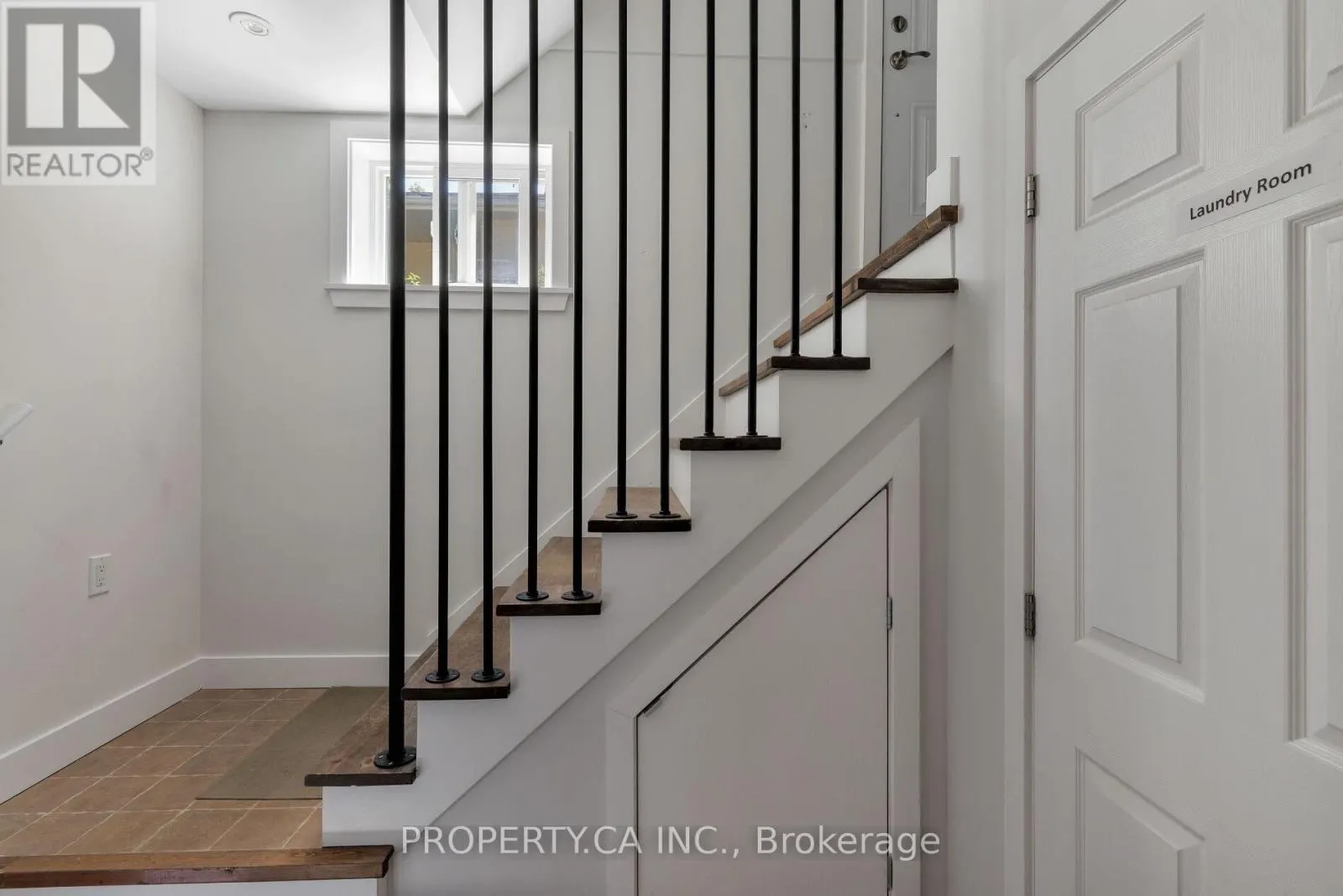316 RENFORTH DRIVE
