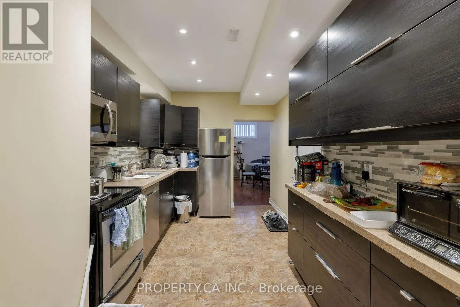 316 RENFORTH DRIVE
