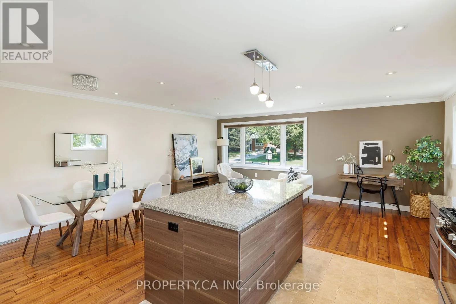 316 RENFORTH DRIVE