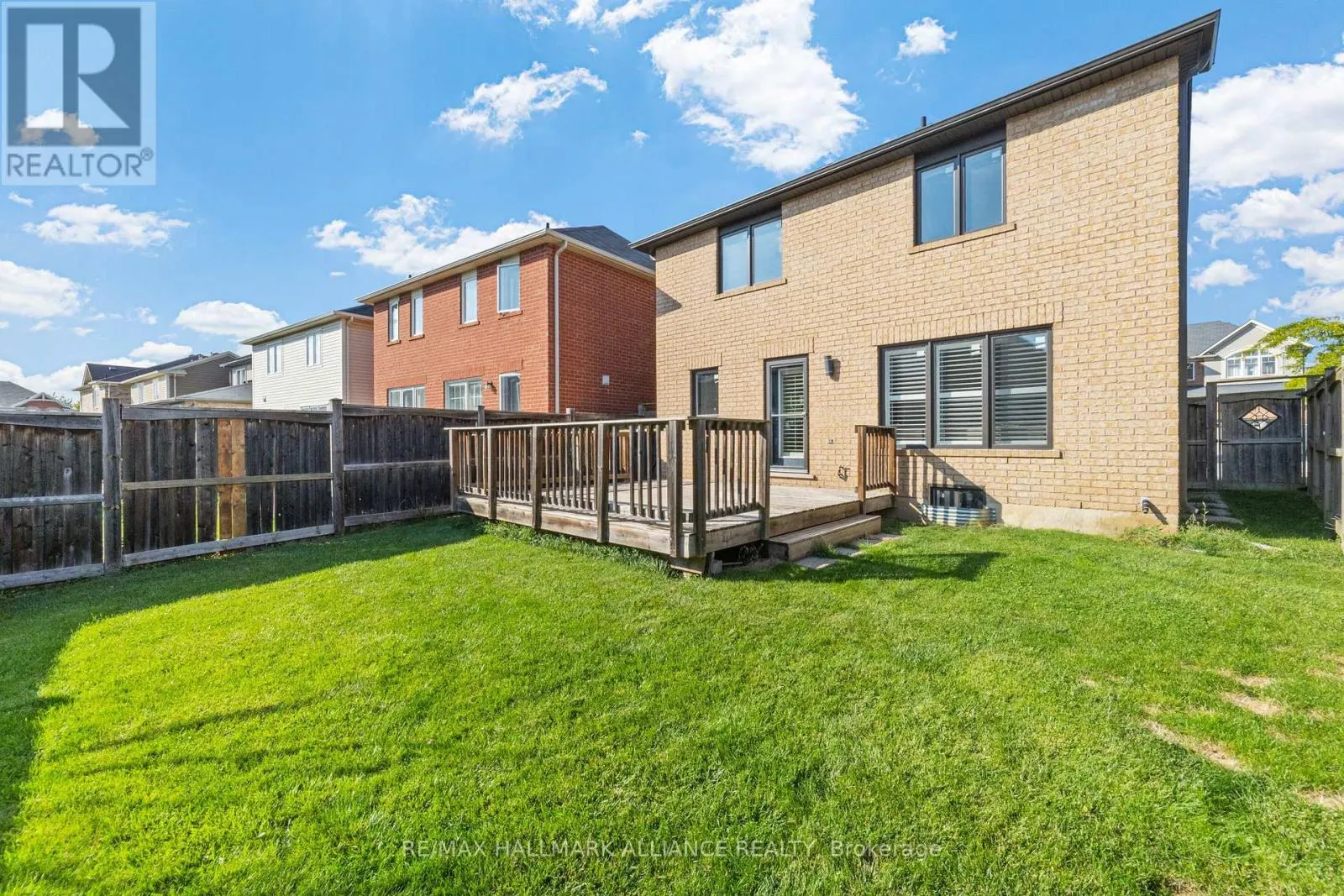 402 SCHREYER CRESCENT