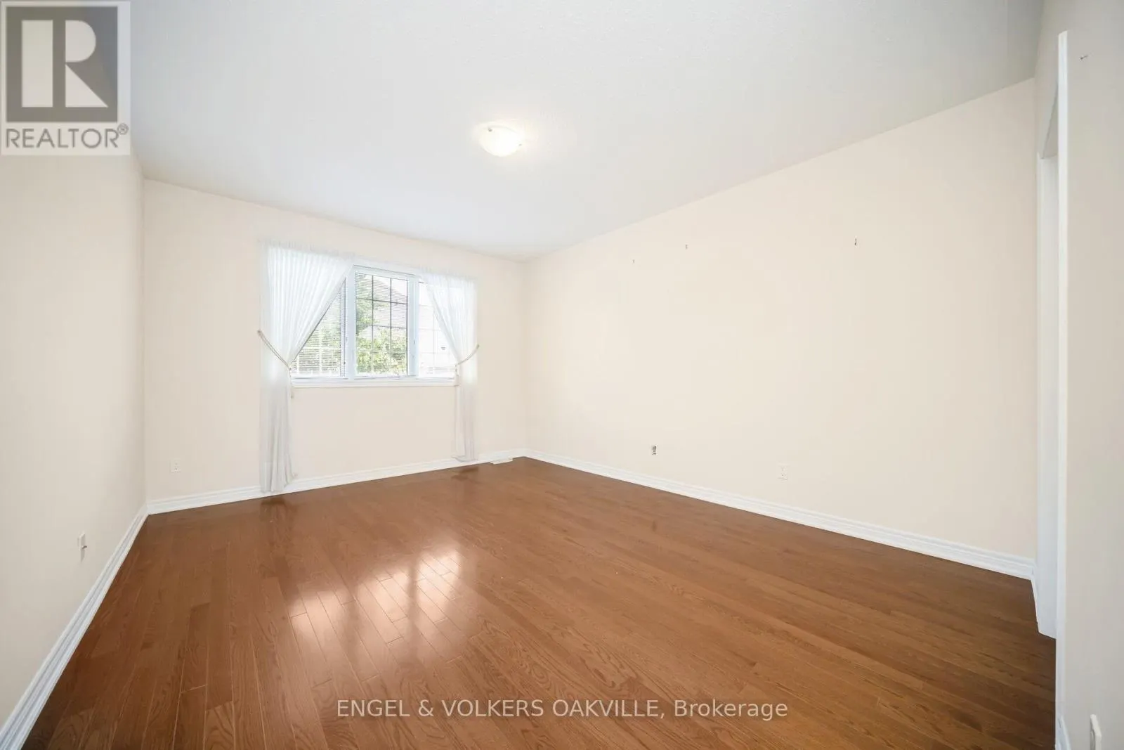43 - 27 JAZZBERRY ROAD