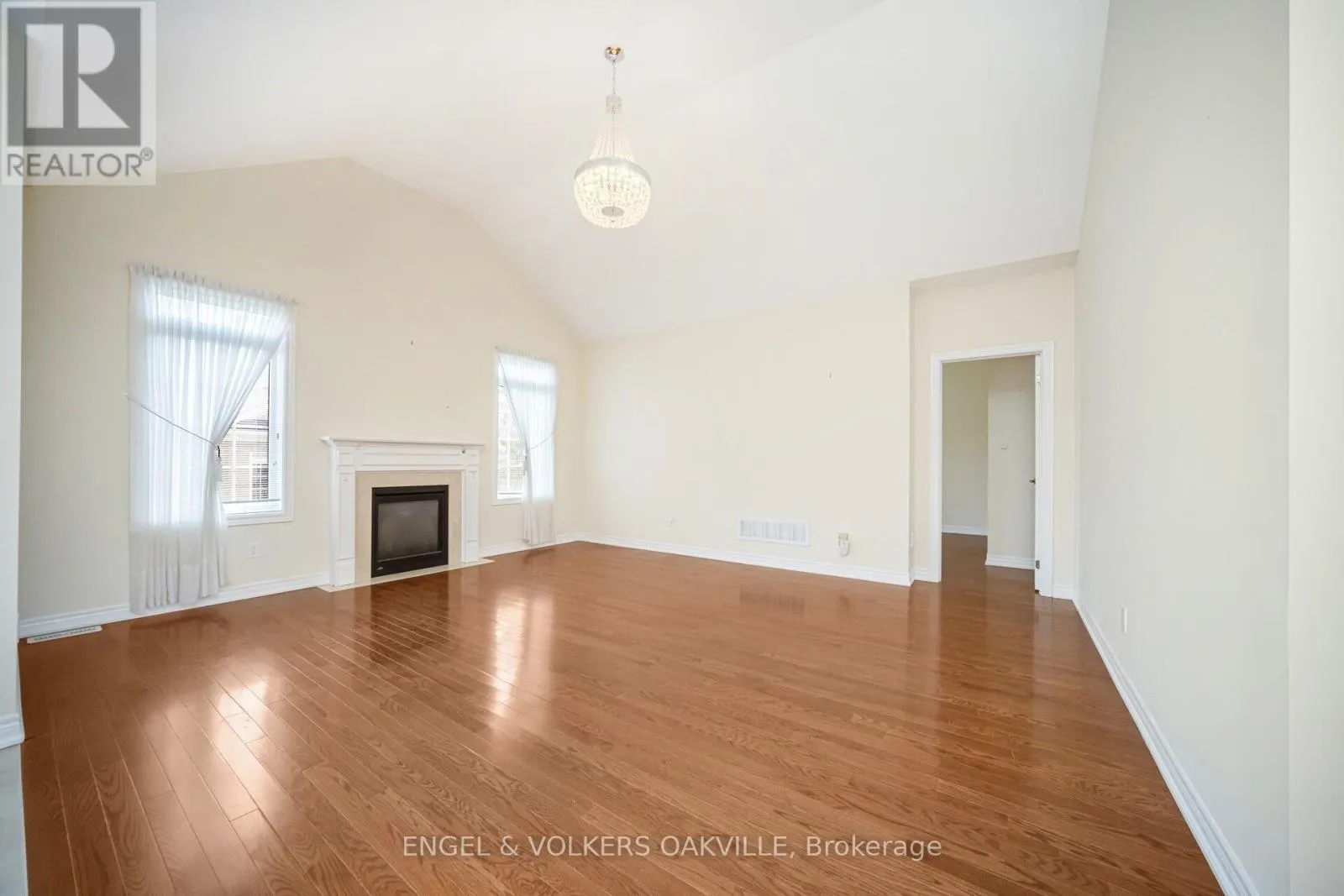 43 - 27 JAZZBERRY ROAD