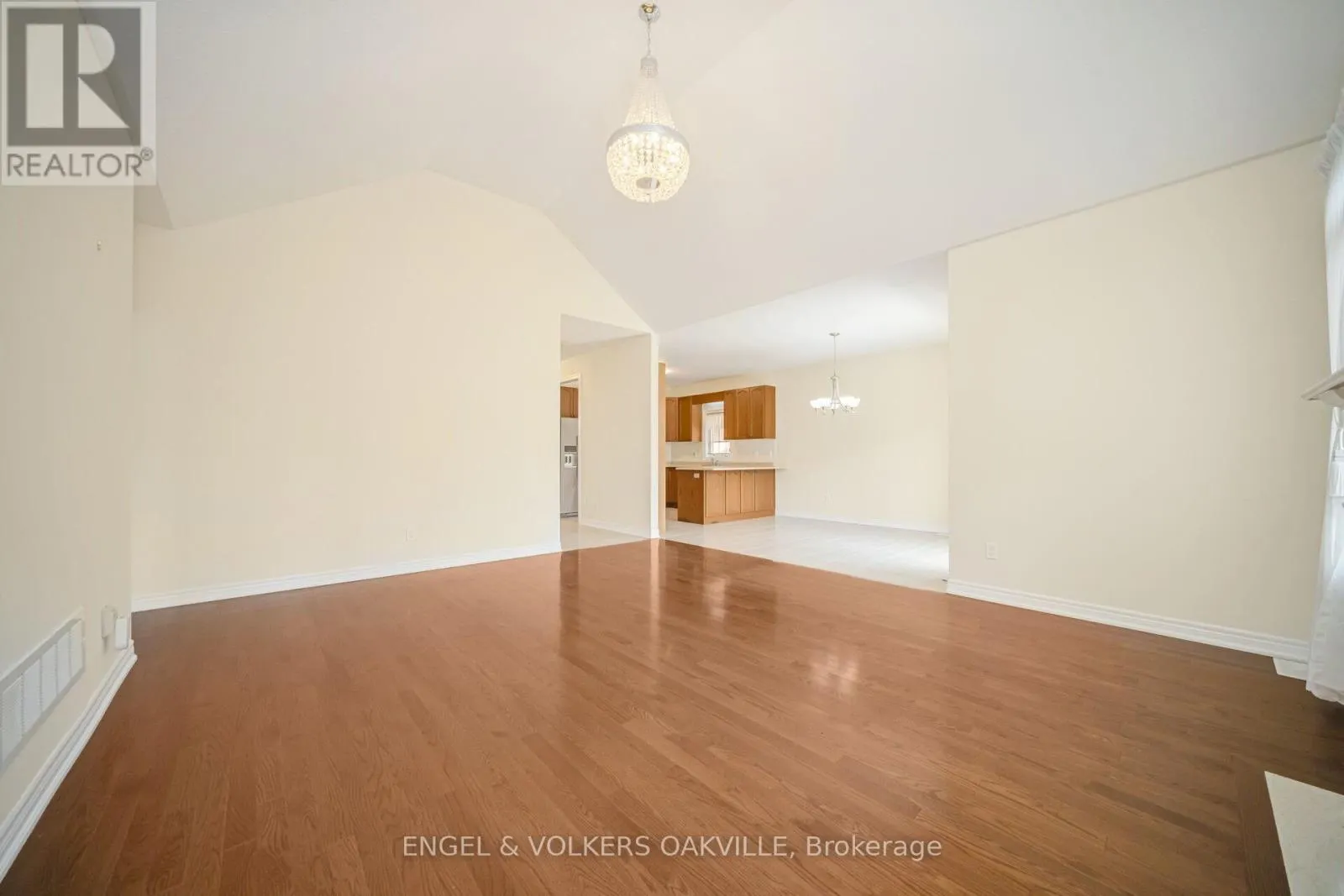 43 - 27 JAZZBERRY ROAD