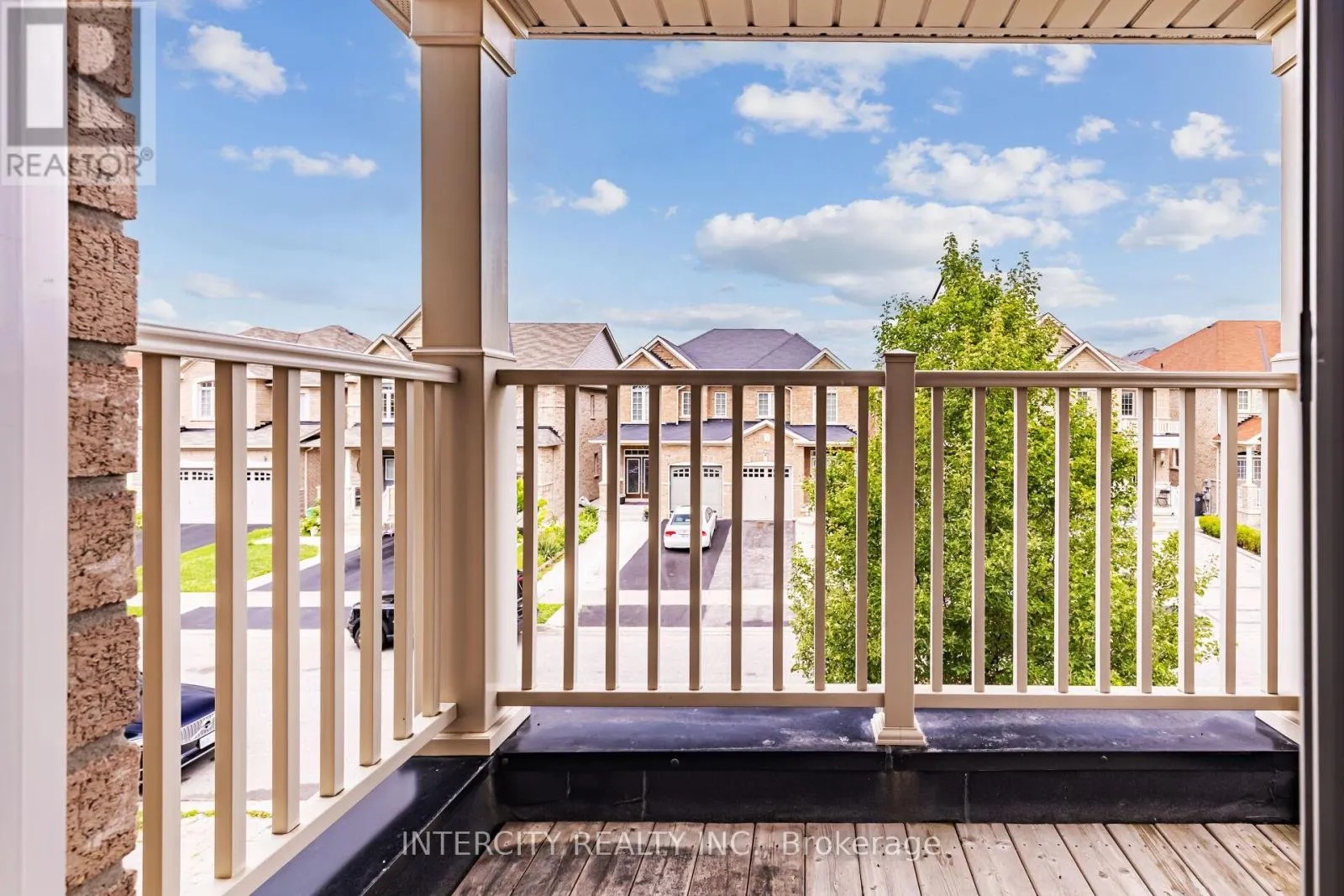 20 VANDERPOOL CRESCENT