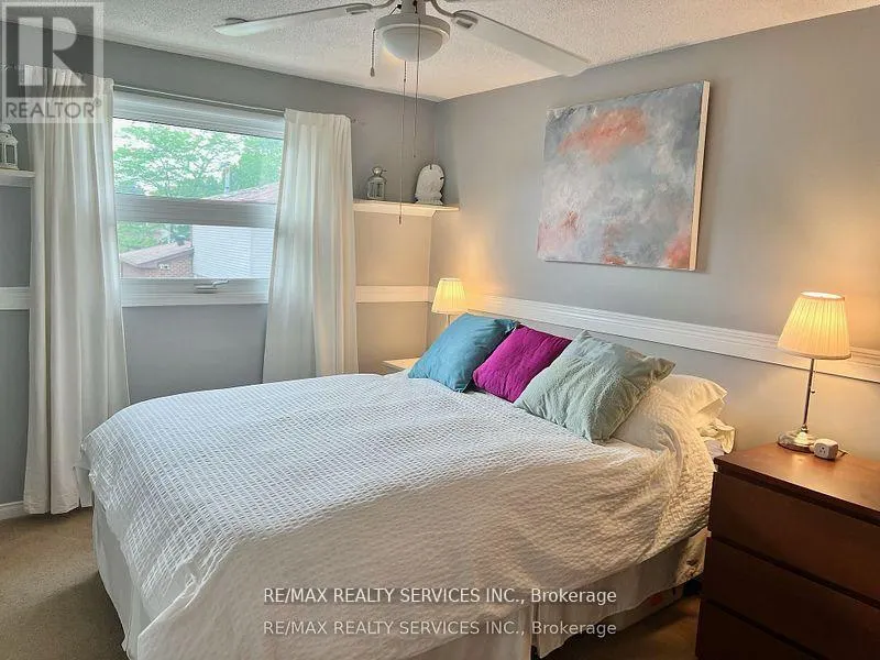 3 OLEANDER CRESCENT