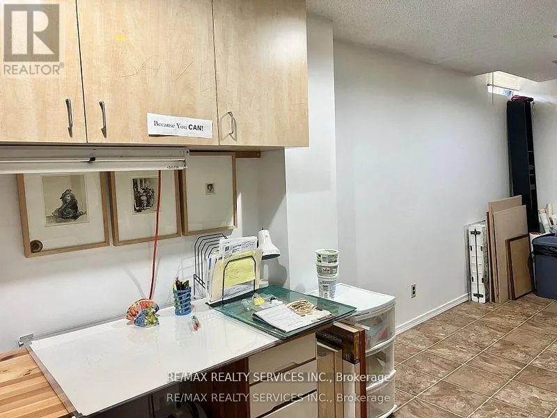 3 OLEANDER CRESCENT