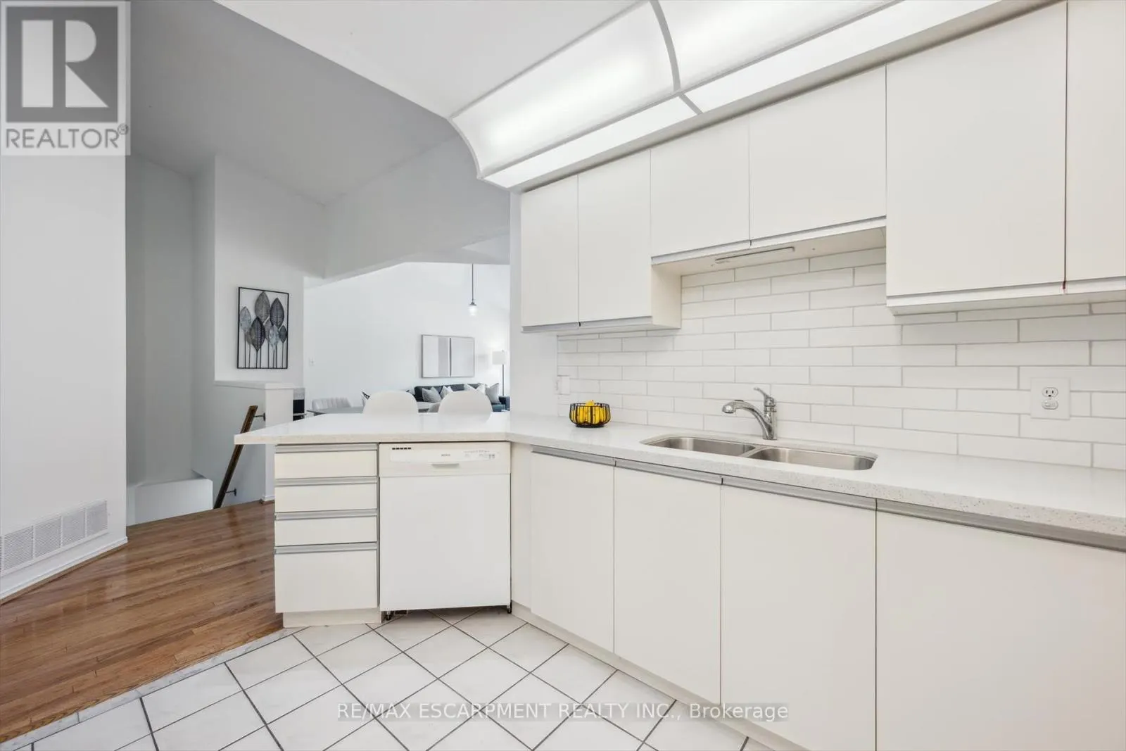 58 - 1240 WESTVIEW TERRACE