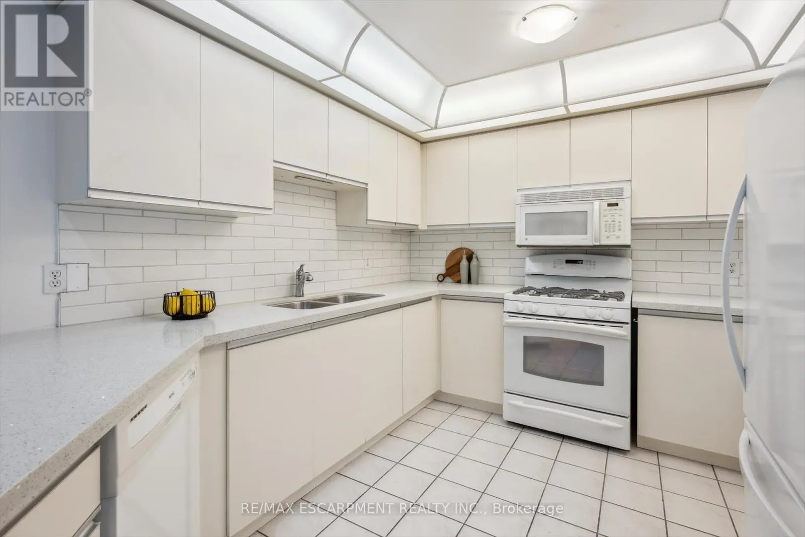 58 - 1240 WESTVIEW TERRACE