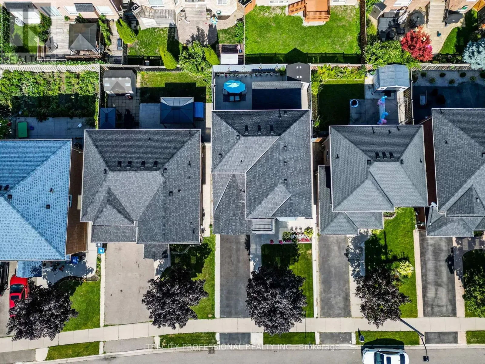 18 SUGARHILL DRIVE