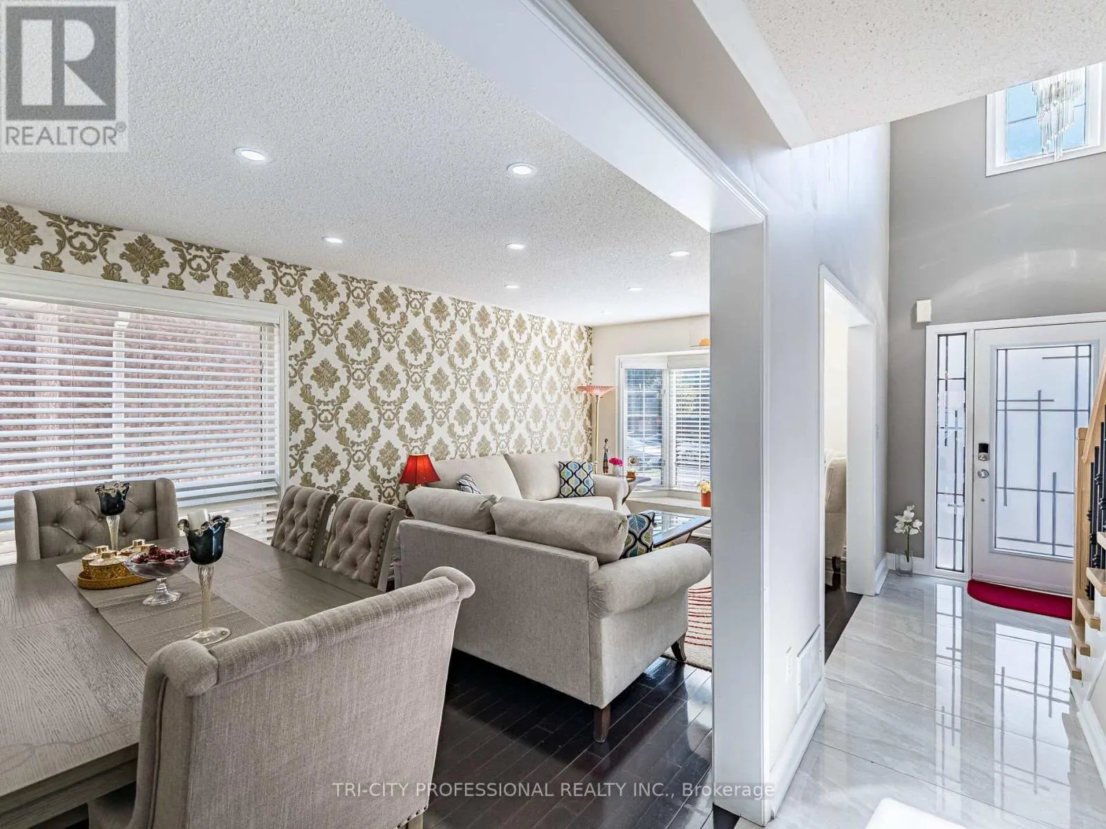18 SUGARHILL DRIVE
