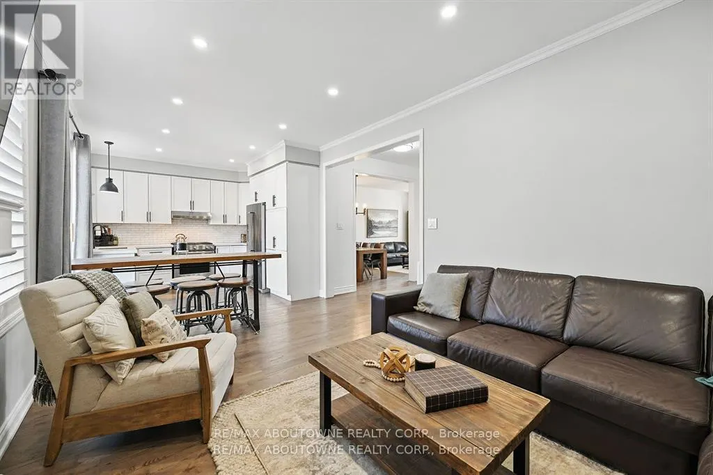 2536 BRACKEN DRIVE