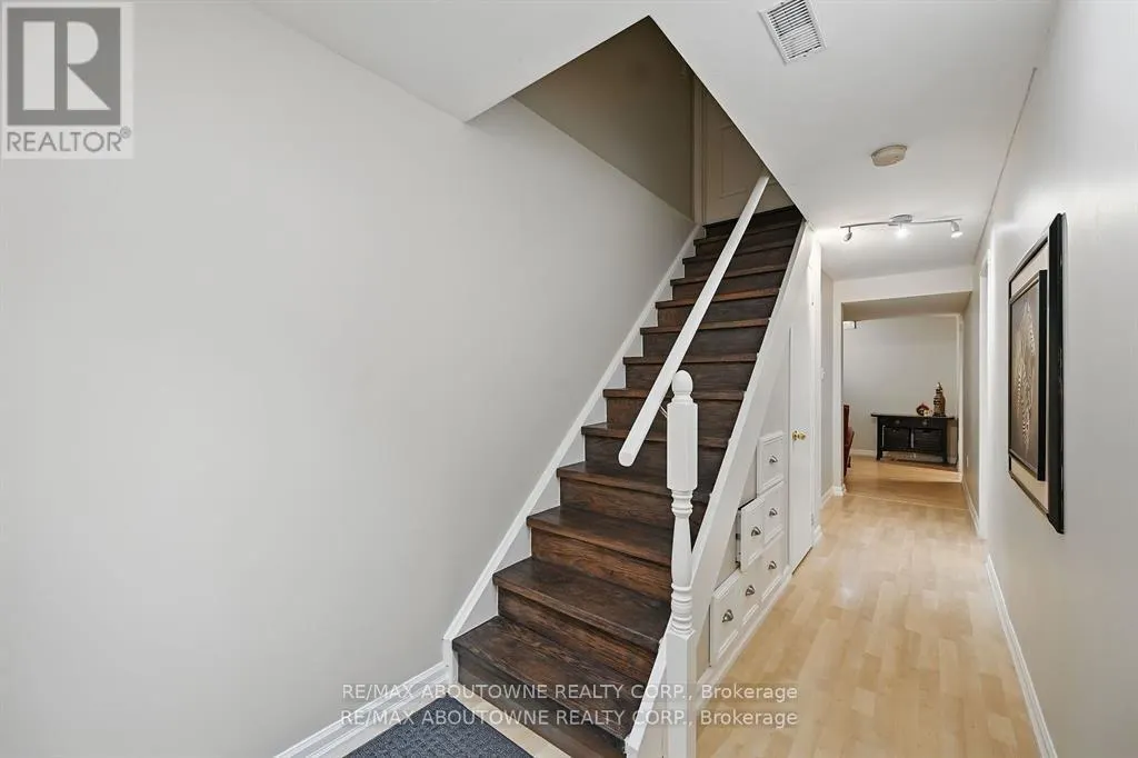 2536 BRACKEN DRIVE