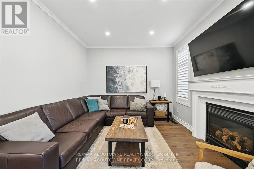 2536 BRACKEN DRIVE