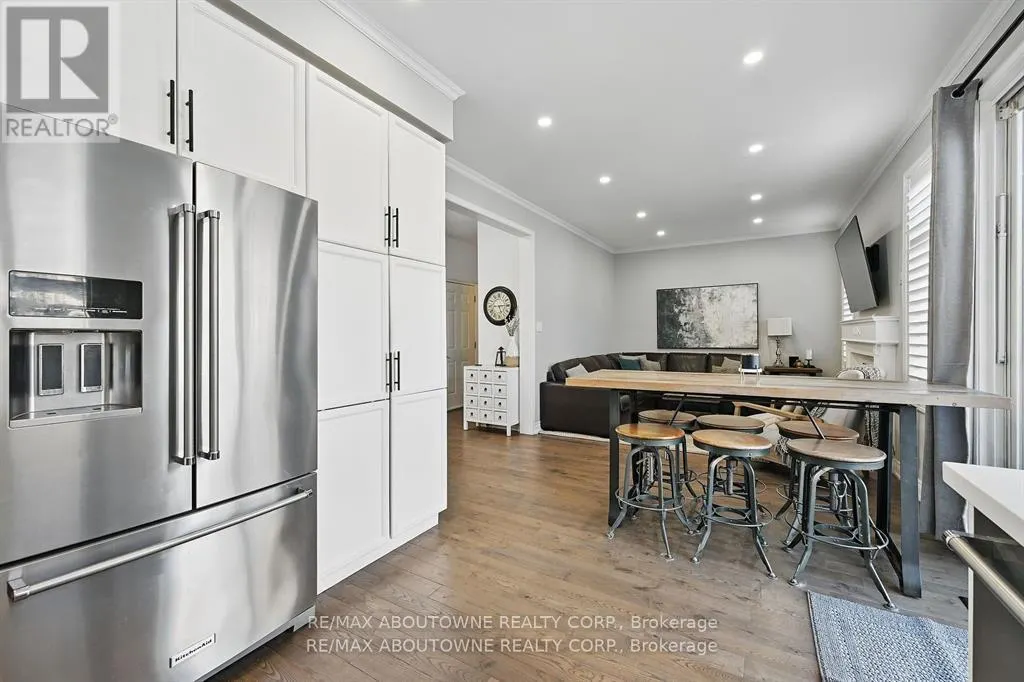 2536 BRACKEN DRIVE